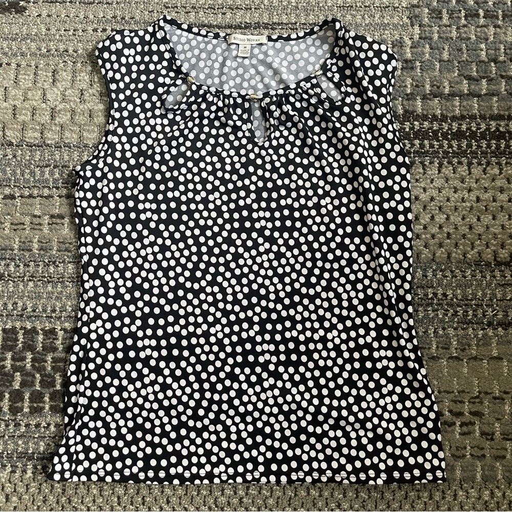 Studio Works Sleeveless Blouse with Black and White Polka Dot Pattern, Size M